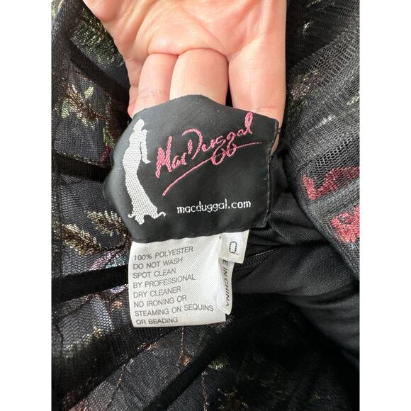 Mac Duggal Dress Women's Size 0 Black Floral Embroidered Beaded Maxi Gown - Picture 9 of 9